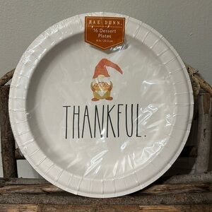 NEW RAE DUNN THANKFUL GNOME PIE 8 IN. DESSERT PLATES SET OF 16